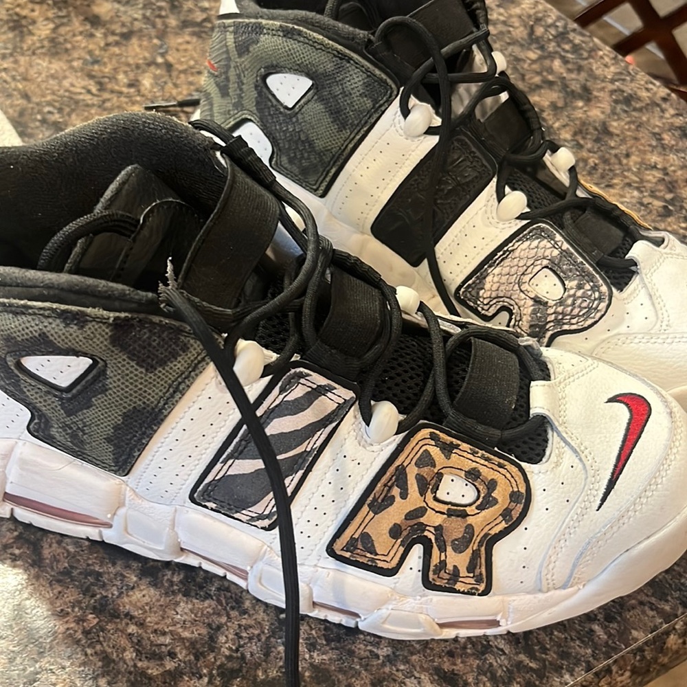Nike Up Tempo Animal Instinct